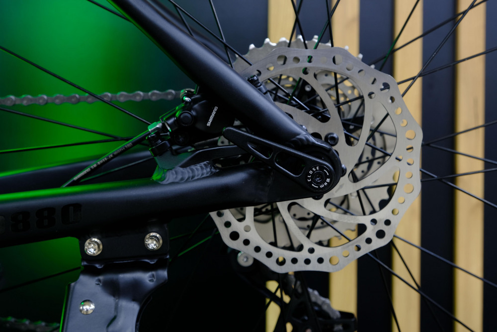 LORAK Sel 9880 Матовый Зелёный/Чёрный рама 19 (на рост 171-182)